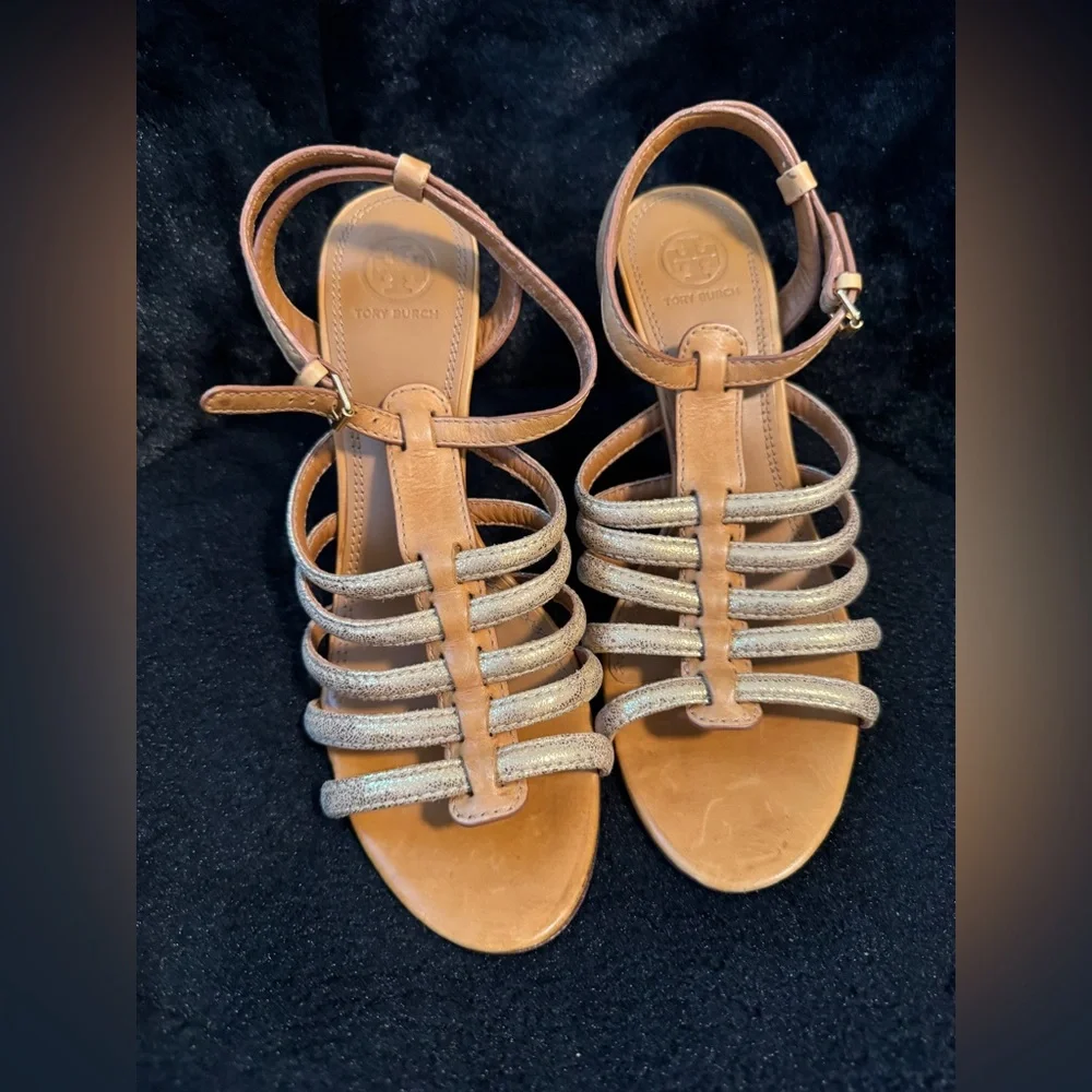 Tory Burch NEW heeled sandals - Picture 2 of 10